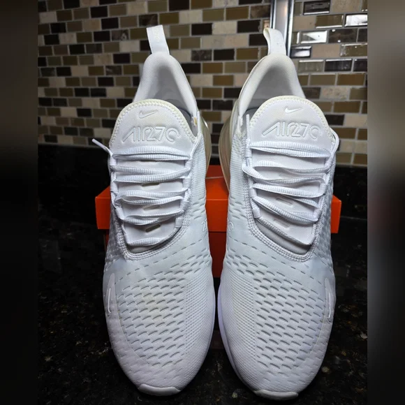 Nike Air Max 270, Mens Size 13 **EUC** - Picture 2 of 6
